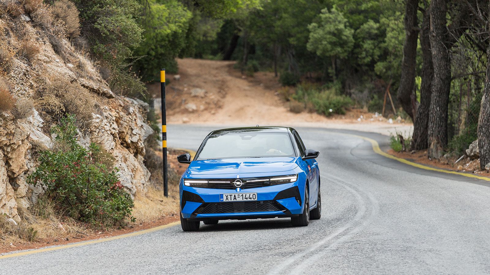 Opel Astra. Τι βαθμό παίρνει σε κατανάλωση, χώρους, επιδόσεις, εγγυήσεις.